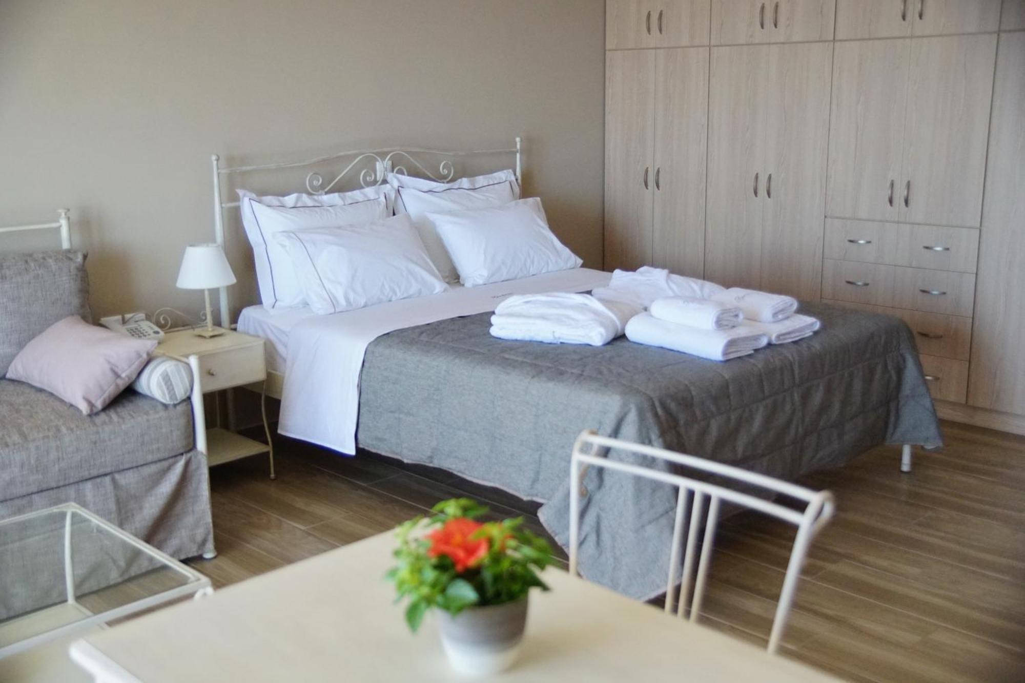 Treanto Nafpaktos Boutique Hotel Quarto foto
